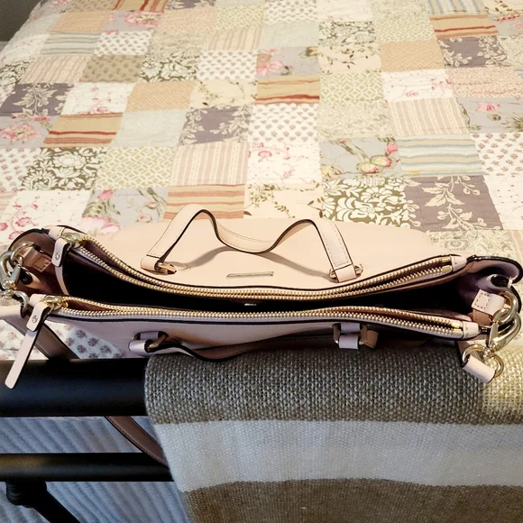 Kate Spade Large Tote - Picture 4 of 4